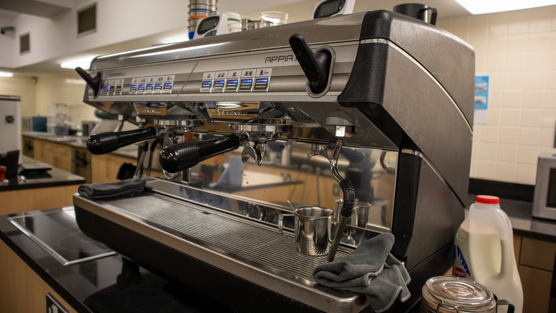 Photograph of the coffee machine 